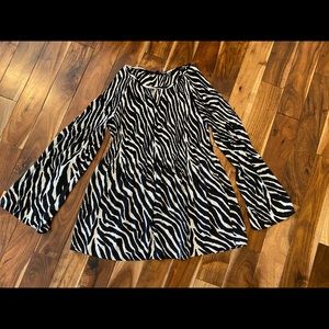 Charlie B women’s small boutique zebra print top